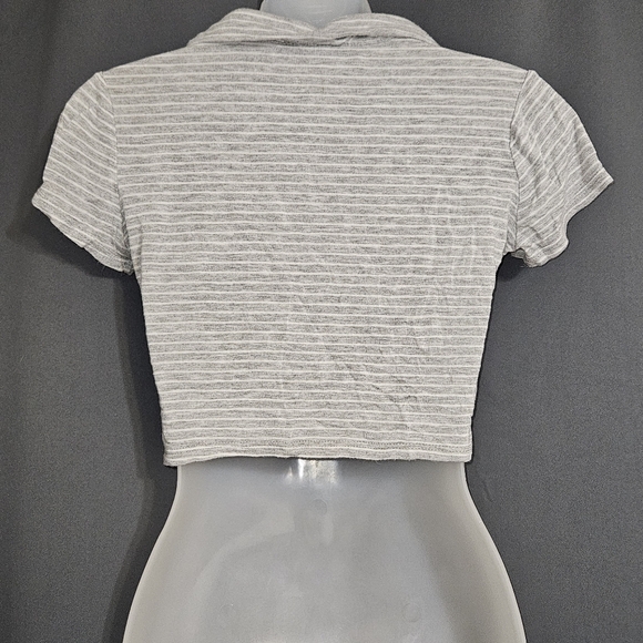 *FREE Crop Top - Picture 4 of 10